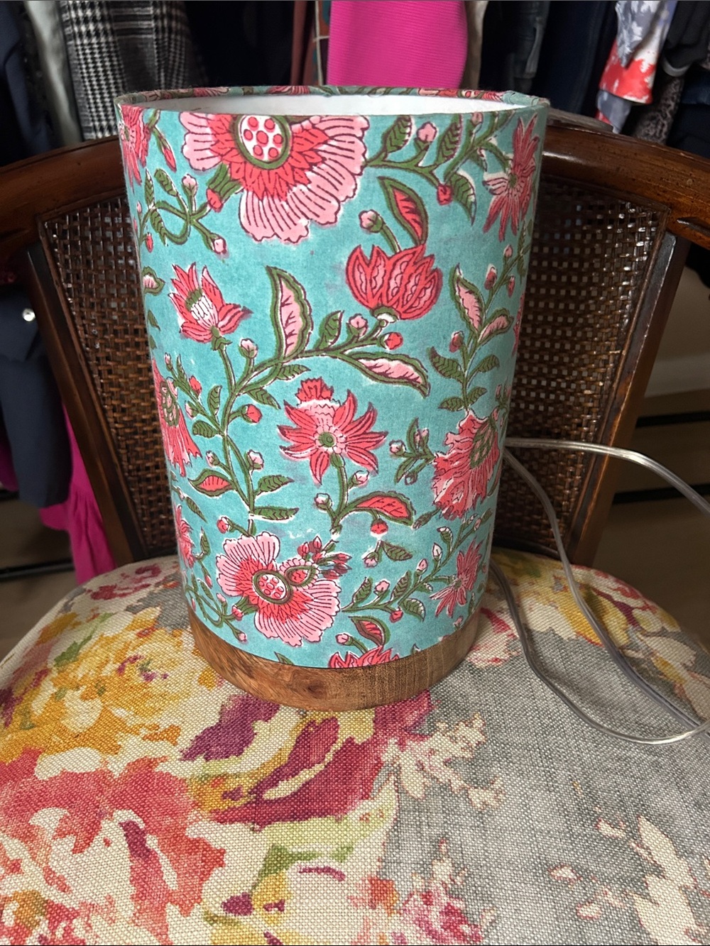 Floral lamp